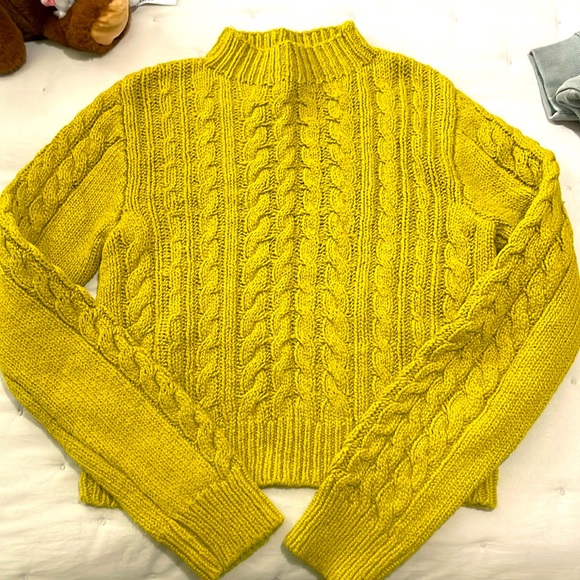 Mustard yellow knit sweater - Picture 1 of 1